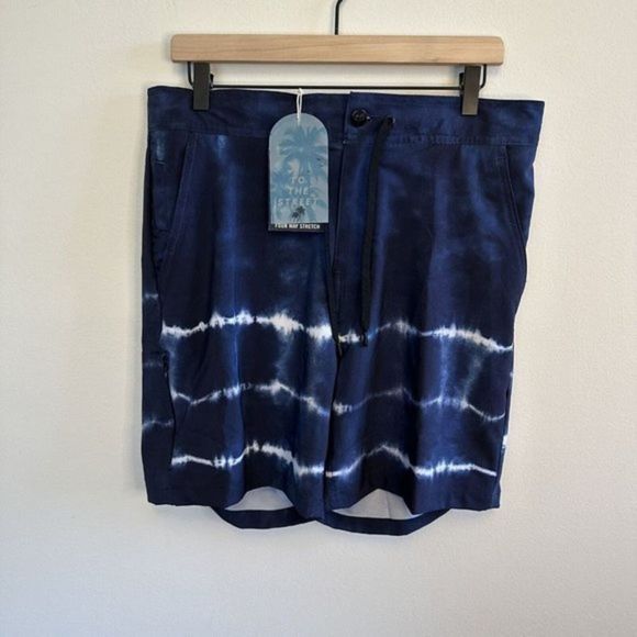 New NWT Mens TRUNKS Blue‎ Tie Dye 3 Pocket Swim Board Shorts Suit Size Large - Picture 1 of 3